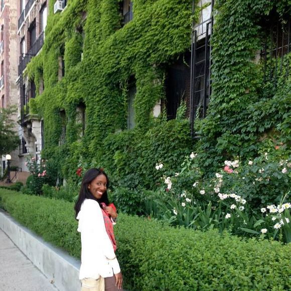 Meet your Posher, Cheery - Picture 1 of 1